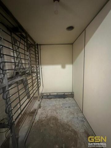 28-İZMİR BORNOVA PINARBAŞINDA SATILIK İŞYERİ VE ARAZİ